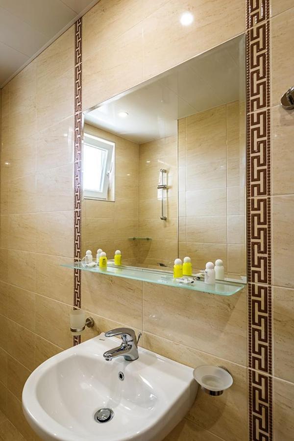 Family Hotel Bulgaria Kharmanli 外观 照片